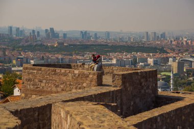 Ankara Kalesi manzarası. Türkiye'nin başkenti yukarıda şehir panoraması. Ankara, Türkiye.