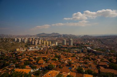 Ankara Kalesi manzarası. Türkiye'nin başkenti yukarıda şehir panoraması. Ankara, Türkiye.