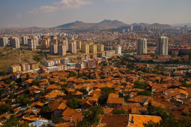 Ankara Kalesi manzarası. Türkiye'nin başkenti yukarıda şehir panoraması. Ankara, Türkiye.