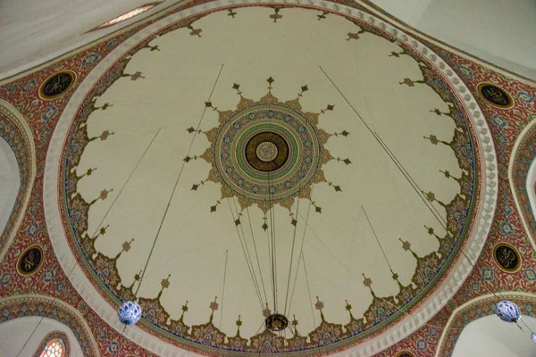 埃斯基希希尔 土耳其 室内美丽的老清真寺 埃斯基色希尔是土耳其的大众旅游目的地 — 图库照片