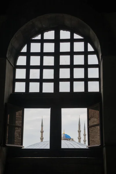 Istambul Turquia Minaretes Mesquita Azul Vista Janela Santa Sofia Interior — Fotografia de Stock