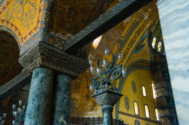 Istanbul, Türkiye: Ayasofya'nın iç. Ayasofya'nın en büyük anıt Bizans kültürü olduğunu.