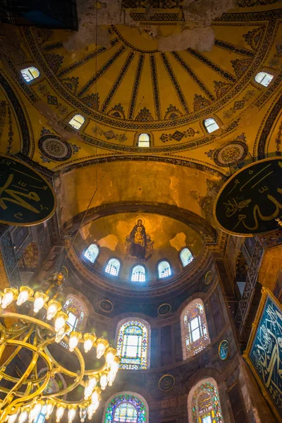 寺庙的内部 圣索菲亚大教堂马赛克的处女和儿童 土耳其 伊斯坦布尔 — 图库照片