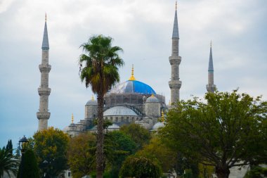 Istanbul, Türkiye: Sultanahmet, Istanbul, Türkiye. Sultanahmet Camii. Sadece Istanbul'da cami altı minaresi ile. Istanbul Sultan Ahmet - Osmanlı devleti içinde en büyük Camii.