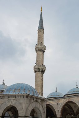 Güzel Mavi Camii, Sultanahmet Camii. Tapınak ve minare girişi. Istanbul. Türkiye.