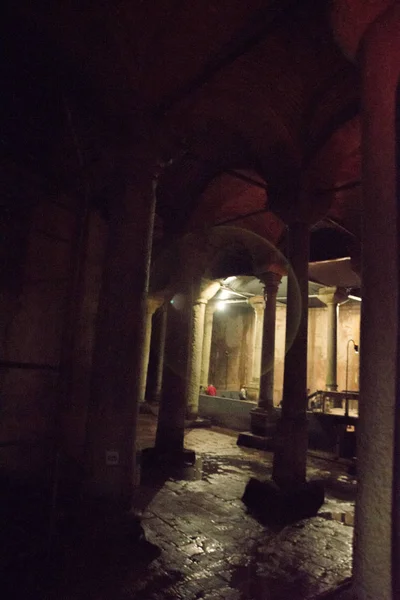 Basilica Cisterne Sunken Palace Gezonken Stortbak Grootste Van Verschillende Honderden — Stockfoto