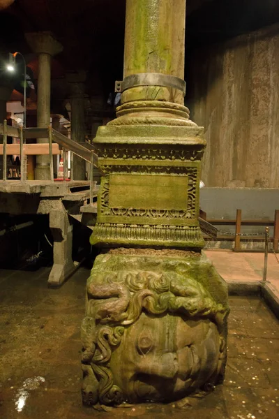 Istanbul Turchia Scultura Medusa Nella Basilica Cisterna Che Più Grande — Foto Stock