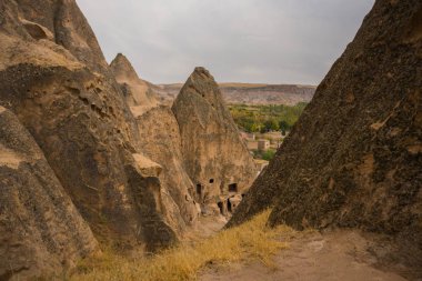 Selime Manastırı Kapadokya, Türkiye'de. Yeşil tur. Selime Ihlara Vadisi sonundaki merkezidir. Selime Manastırı Kapadokya'da en büyük dini binalardan biridir.