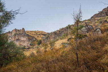 Kapadokya Ihlara Vadisi. Ihlara Vadisi, Peristrema manastır veya Ihlara Gorge geziler hiking için Türkiye'de en ünlü Vadisi var. Yeşil Tur.