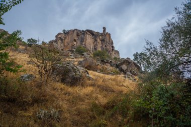 Kapadokya Ihlara Vadisi. Ihlara Vadisi, Peristrema manastır veya Ihlara Gorge geziler hiking için Türkiye'de en ünlü Vadisi var. Yeşil Tur.