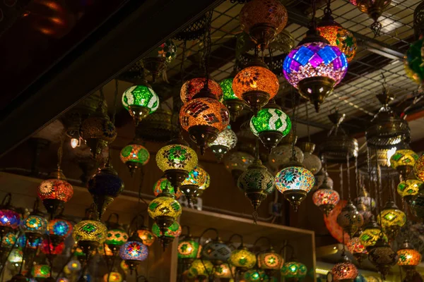 Multicolor Lámparas Turcas Tradicionales Hechas Mano Mercado Gran Bazar Turco — Foto de Stock