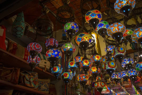 Lámparas Turcas Tradicionales Hechas Mano Tienda Recuerdos Mosaico Vidrio Colores — Foto de Stock