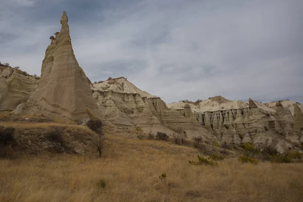 Fehér Völgyben Cappadocia Szurdok Baydere Törökország Rendkívüli Táj Hegyeknek Őszi — Stock Fotó