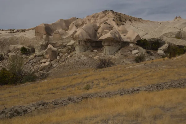 Hihetetlen Mesés Díszletek Rock Hegyek Szerelem Völgy Közelében Cappadocia Szurdok — Stock Fotó