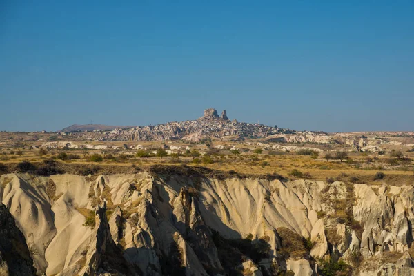 Nevsehir District Cappadocia Turquía Hermoso Pueblo Uchisar Con Espectacular Castillo — Foto de Stock