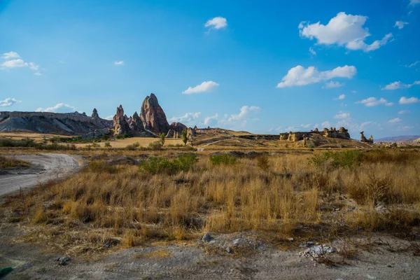 カッパドキア トルコ アナトリア 妖精の煙突 マルチヘッド石の谷のキノコ — ストック写真