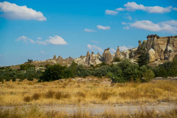 Kayalar Mantar Şeklinde Peribacaları Kapadokya Anadolu Türkiye Cavuşin Town Yakınındaki — Stok fotoğraf