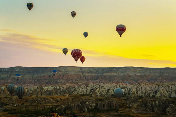 Velkou Turistickou Atrakcí Kappadokie Let Balónem Kappadokie Známá Celém Světě — Stock fotografie