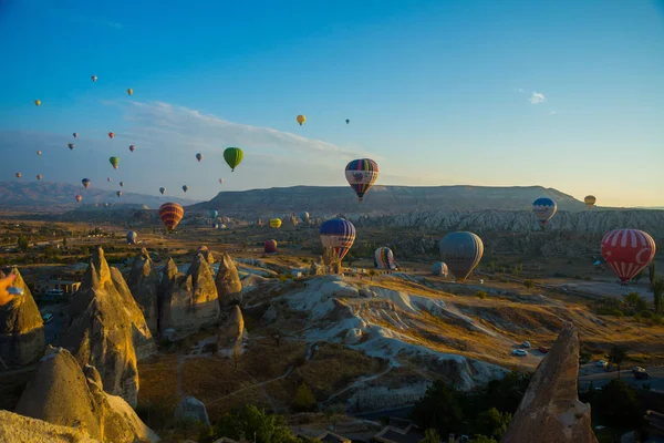 Nagy Turisztikai Attrakció Cappadocia Ballon Repülés Cappadocia Ismert Szerte Világon — Stock Fotó