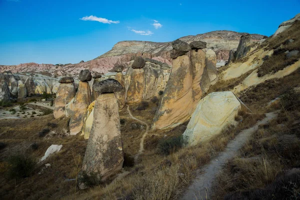 Rocas Forma Setas Fabulosas Inusuales Montañas Chimeneas Hadas Pasabag Monks — Foto de Stock