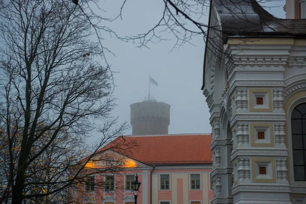 Torre Alta Hermann Edifício Parlamento Toompea Governors Garden Tallinn Estónia — Fotografia de Stock