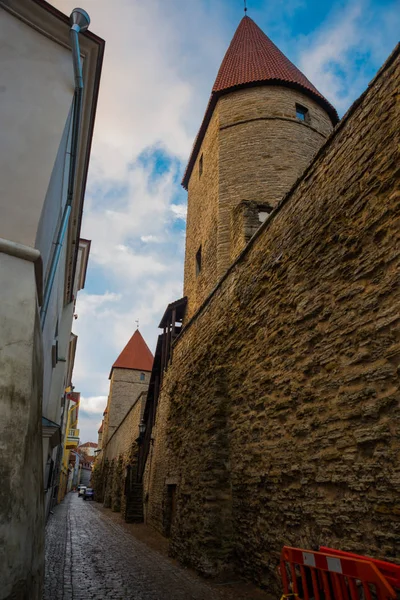Fortezza Medievale Con Torri Nel Centro Storico Tallinn Estonia Torri — Foto Stock