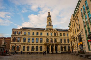 Riga Belediye Meclisi, Letonya: Rigas kubbe, organize Yardımcısı başkanları tarafından ayrılışımı, şehir İcra Direktörü, bölge İcra Direktörleri personel Belediye kurum, Letonya.