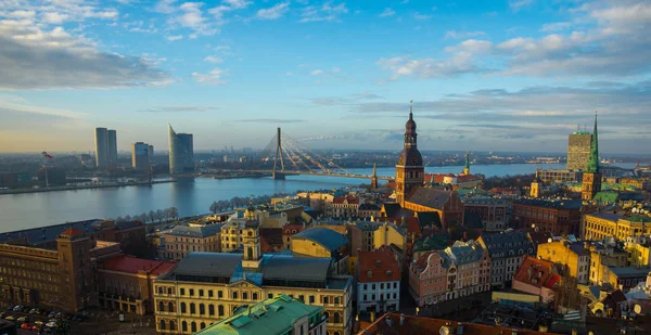 Riga Lettland Flygfoto Över Riga Med Domkyrka Och Kajen Vid — Stockfoto