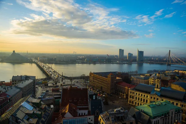 Riga Lettland Top Utsikt Över Staden Ett Panorama Över Floden — Stockfoto