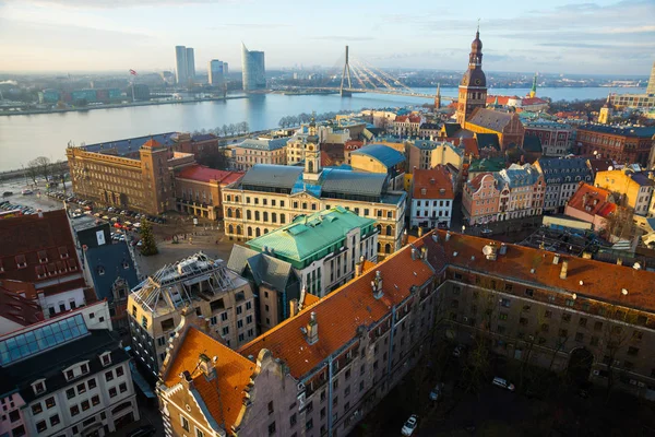 Riga Lettland Flygfoto Över Riga Med Domkyrka Och Kajen Vid — Stockfoto