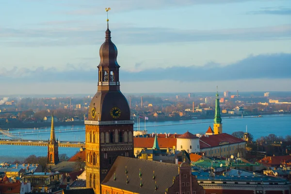 Riga Lettland Vacker Topp Utsikt Över Staden Floden Och Dome — Stockfoto