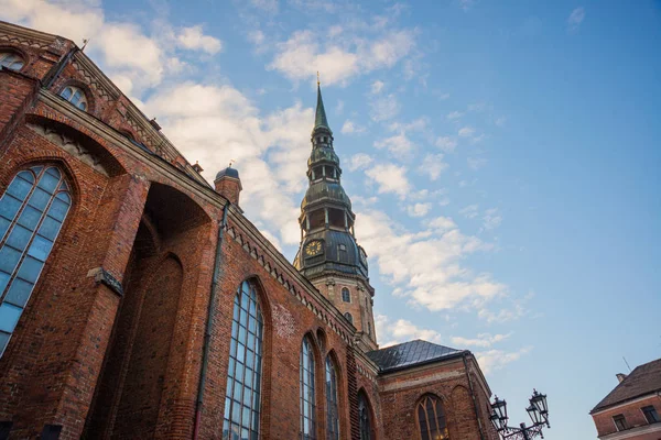 Riga Letônia Igreja São Pedro Dos Símbolos Dos Principais Pontos — Fotografia de Stock