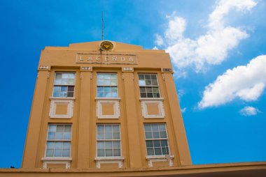 Lacerda Asansör ve All Saints Bay Baia de Todos os Santos Salvador, Brezilya.