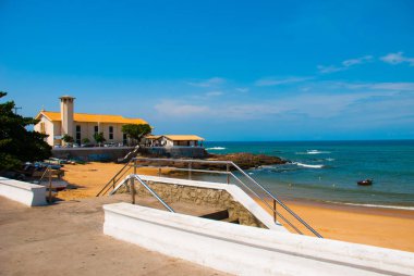 Salvador, Brezilya: Tropikal plaj manzaralı güzel manzara. Güneşli havalarda Brezilya plajı