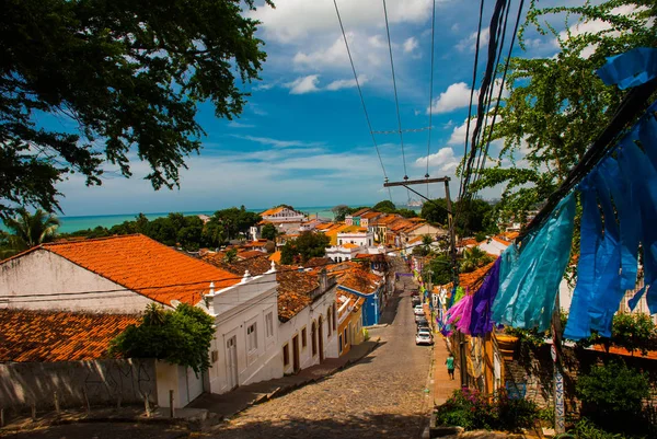 Olinda, pernambuco, Brasilien: die historischen Straßen von olinda in pernambuco, Brasilien mit seinen Kopfsteinpflastersteinen und Gebäuden aus dem 17. Jahrhundert, als Brasilien eine portugiesische Kolonie war. — Stockfoto