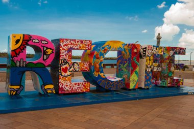 Recife, Brezilya: Pernambuco Recife tarihi mimarisi, Brezilya Marco Zero Meydanı'nda güneşli bir yaz gününde.