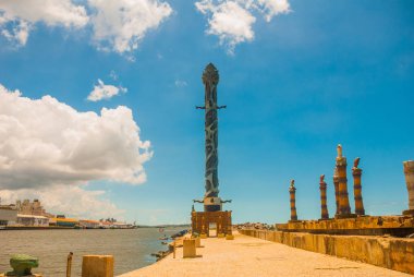 Recife, Pernambuco, Brezilya: Ünlü Brezilyalı heykeltıraş Francisco Brennand'ın eşsiz eserlerinin yer aldığı bir resifin üzerindeki Haborside parkı.