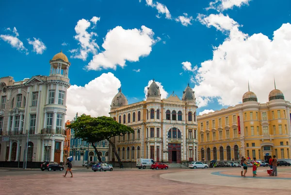 Recife, Pernambuco, Brasil: Vista panorámica de la Plaza Marco Zero en el antiguo distrito de Recife — Foto de Stock