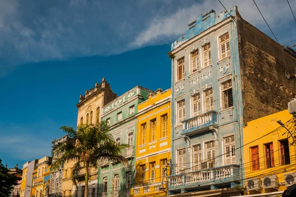 Recife, Brazília: panoráma a tizenhat századi építészet. — Stock Fotó