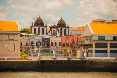 Recife, Pernambuco, Brezilya: Recife, Pernambuco Brezilya'nın kuzeydoğu eyaletinin başkenti, birçok nehirler, köprüler, adacıklar ve yarımadalar ile ayırt edilir.