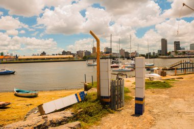 Recife, Pernambuco, Brezilya: Recife, Pernambuco Brezilya'nın kuzeydoğu eyaletinin başkenti, birçok nehirler, köprüler, adacıklar ve yarımadalar ile ayırt edilir.