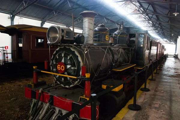 São João Del Rei, Minas Gerais, Brasil: Trem da linha ferroviária histórica que liga a cidade de Tiradentes e São João Del Rei . — Fotografia de Stock