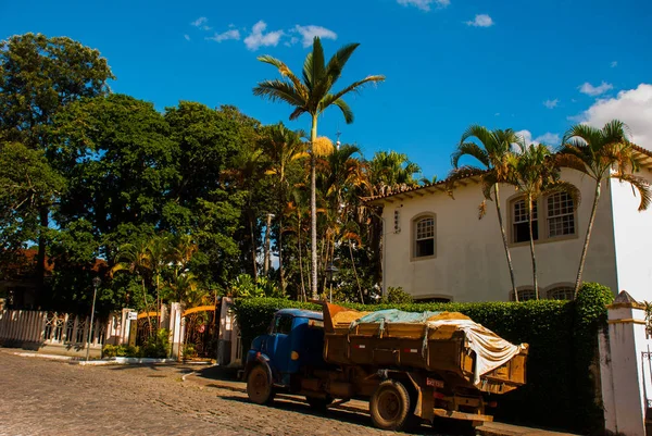 Sao joao del rei, minas gerais: Landschaft mit Blick auf schöne Häuser im Zentrum der Altstadt — Stockfoto
