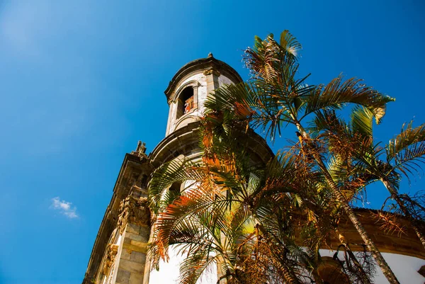 Sao Joao del Rei, Minas Gerais, Brasil: Iglesia de San Francisco de Assis, una de las principales iglesias de la ciudad rural colonial de Sao Joao del Rei . —  Fotos de Stock