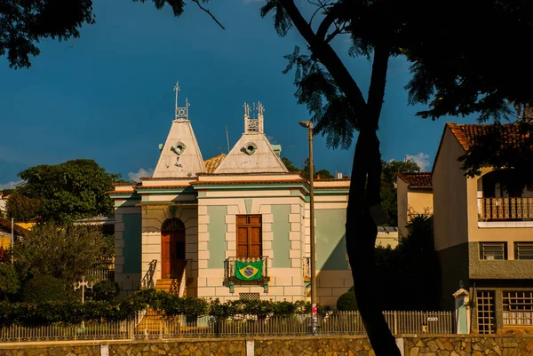 São João Del Rei, Minas Gerais: Paisagem com vista para belas casas no centro da cidade velha — Fotografia de Stock