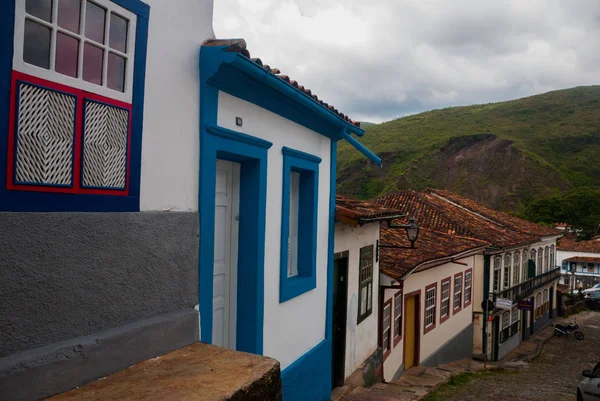 Ouro Preto, Minas Gerais, Brasil: Belas casas de arquitetura colonial na cidade velha — Fotografia de Stock