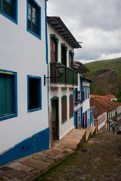 Ouro Preto, Minas Gerais, Brasil: Belas casas de arquitetura colonial na cidade velha — Fotografia de Stock