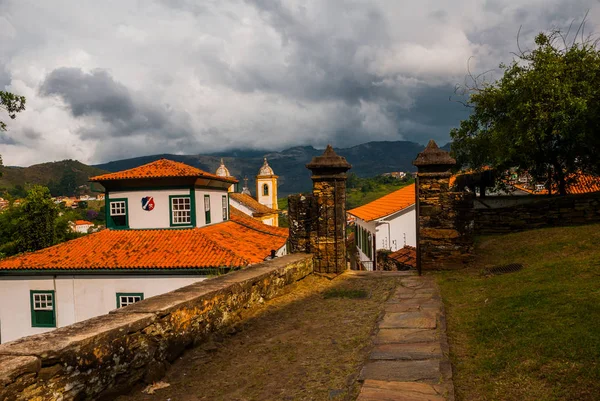 Ouro Preto, Minas Gerais, Brasile: Vecchia e bella Chiesa cattolica in una popolare città turistica. Patrimonio mondiale UNESCO . — Foto Stock
