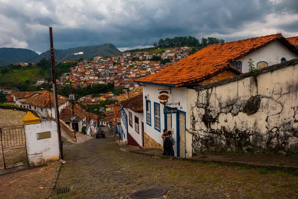 Ouro Preto, Minas Gerais, Brasilien: kvartal i staden små färgglada hus. — Stockfoto