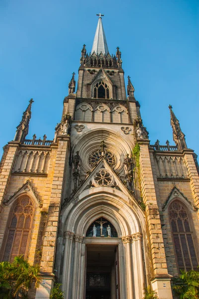 PETROPOLIS, RIO DE JANEIRO, BRASIL: Catedral de la Petrópolis. Iglesia de San Pedro. Neogótico . — Foto de Stock